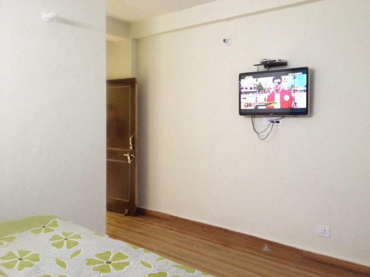 Peaceful Retreat Home Stay, 댈하우지 외부 사진