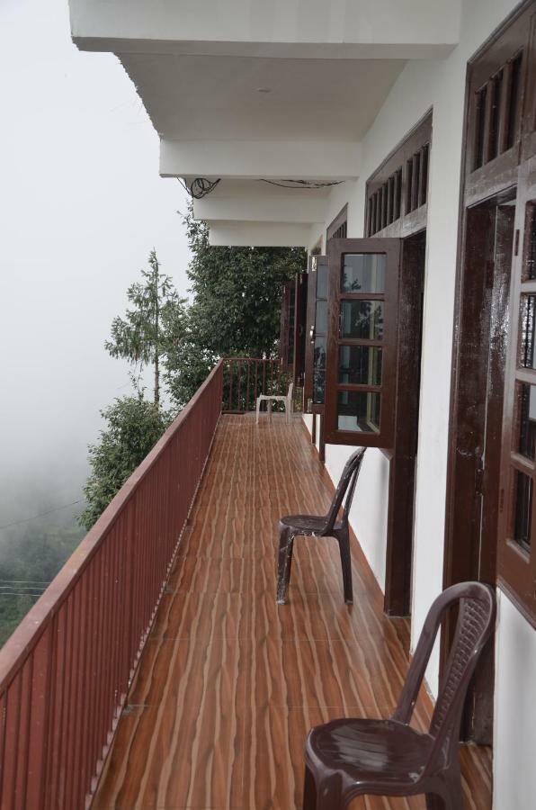 Peaceful Retreat Home Stay, 댈하우지 외부 사진