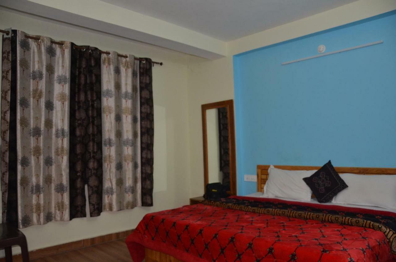 Peaceful Retreat Home Stay, 댈하우지 외부 사진